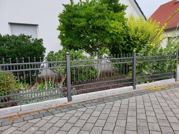 Neuen Zaun bauen